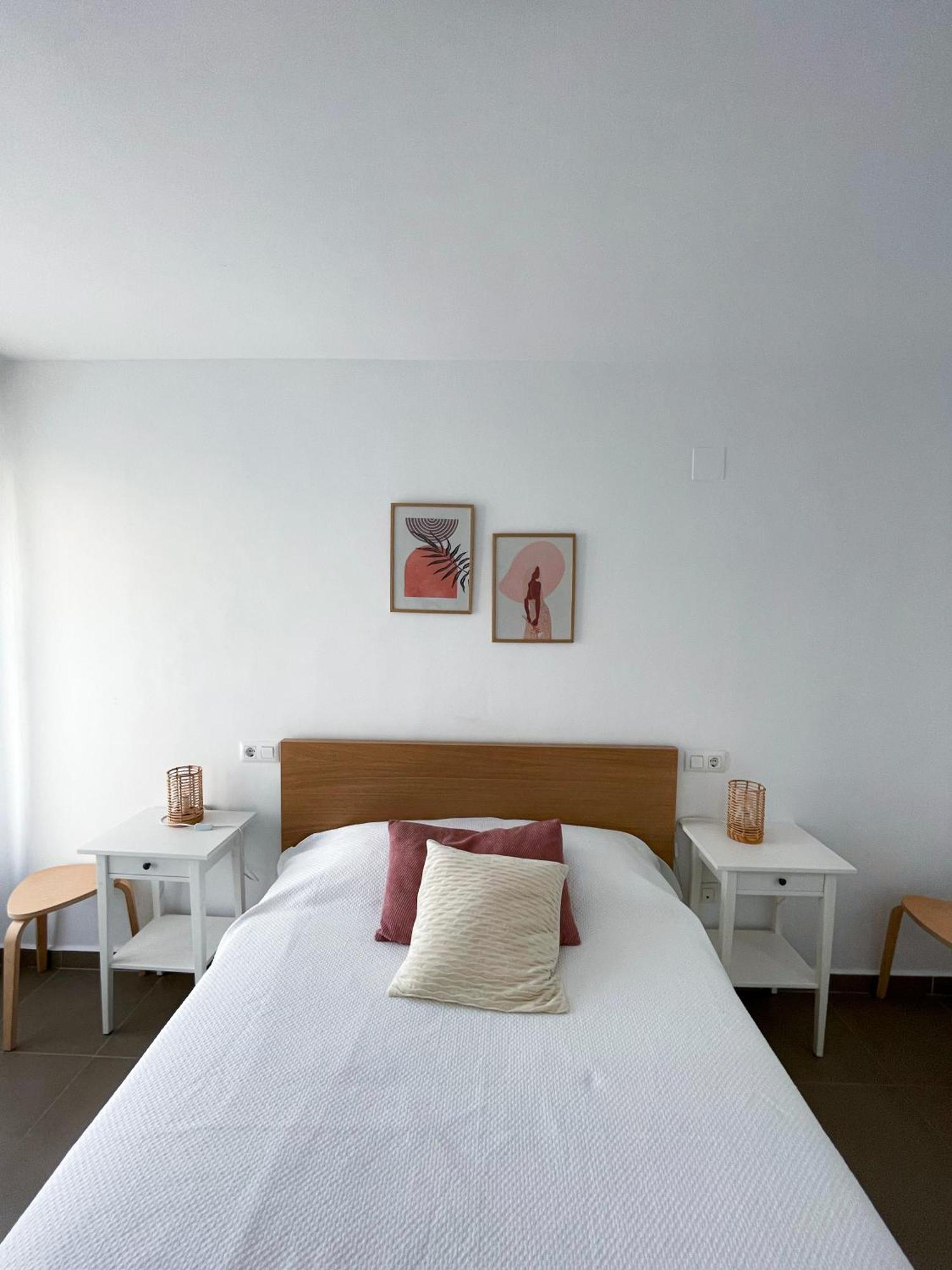 Habitaciones privadas con baño en piso céntrico Gandía Exterior foto